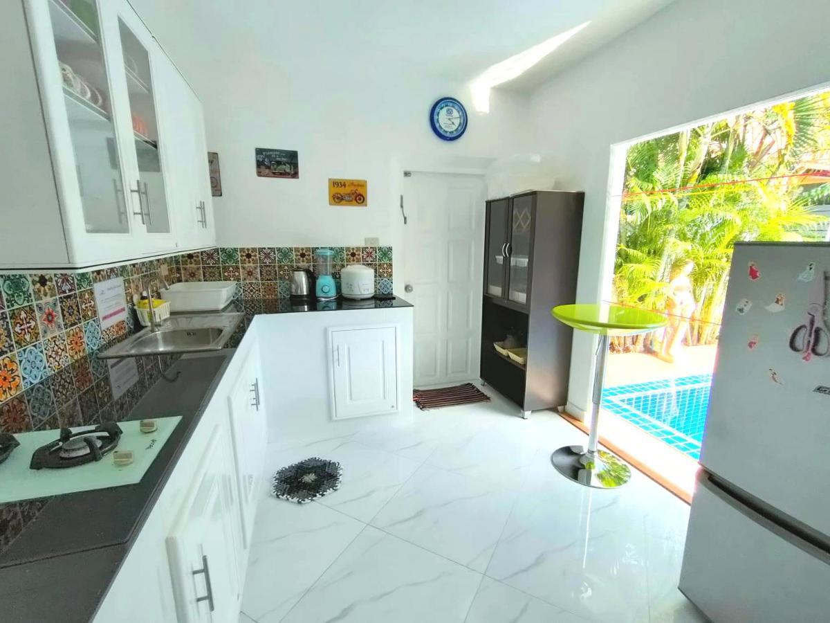 Corner Villa - Pattaya Holiday House Walking Street 4 Bedrooms Luaran gambar